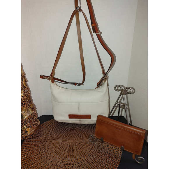 Fossil 75082 Leather Bag & Wallet Set - Picture 4 of 9